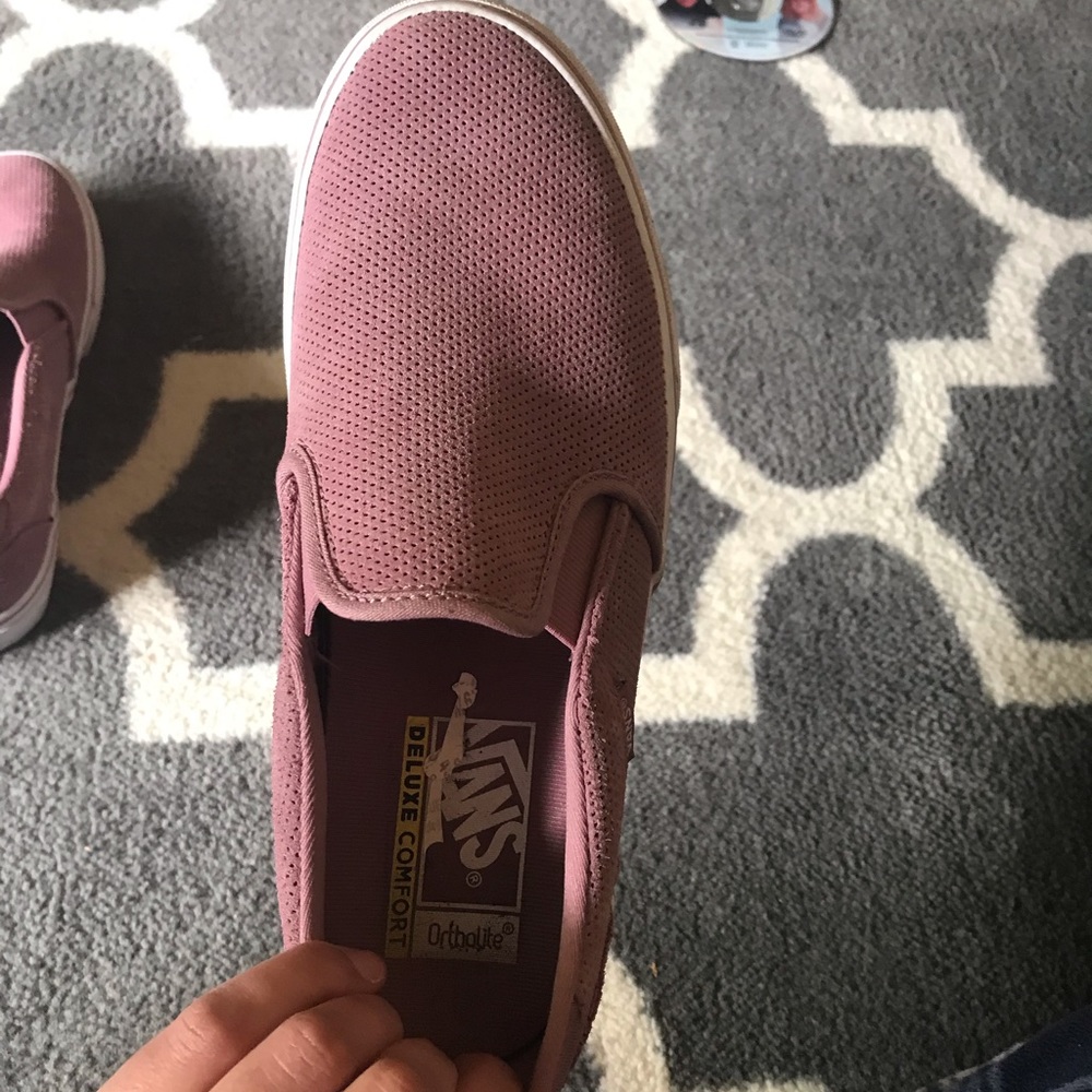 Vans - Picture 4 of 5